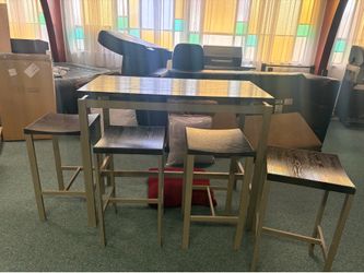 High top Table and 4 chairs