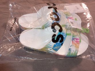 Crocks  Baya Platform Sandals