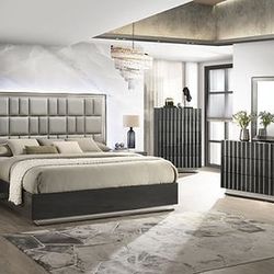 4pcs Queen Bedroom Set