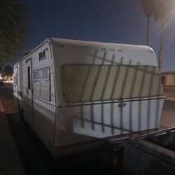Camping trailer