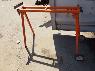 Steel saw horse