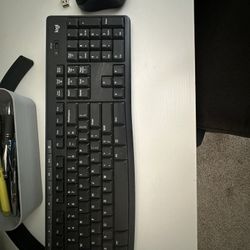 Logi Keyboard And Mouse 