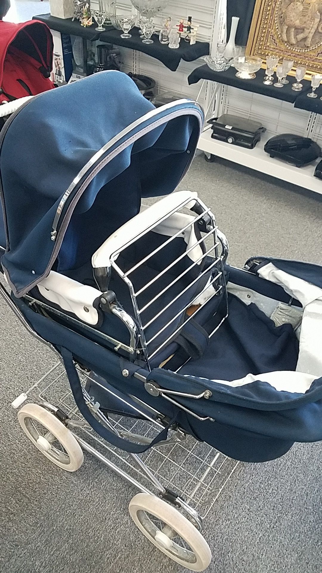 Emmaljunga Pram/Bassinet/Stroller