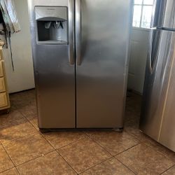 Refrigerator Solo 5 Meses De USO 