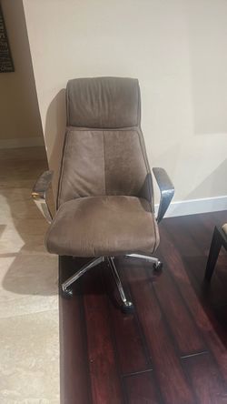 Brown Upholstered Office Chair with Chrome Base