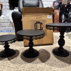 Cake/cupcake Stands