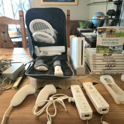 Nintendo Wii Console Bundle with Games & Accessories. Loaded