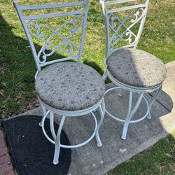 Swivel Bar Stools