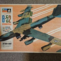 Collectable 1968 Vintage B-52 Model 