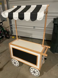 Toddler lemonade stand