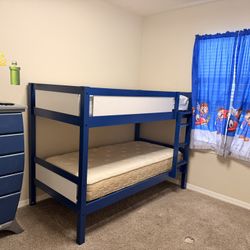 Twin Bunk bed 