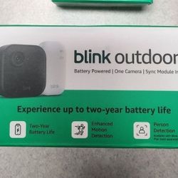 Blink Outdoor 4 – Wireless smart security camera with sync module