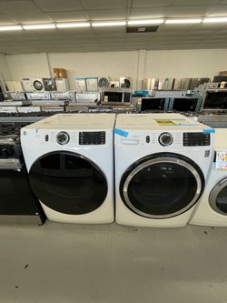 New Ge 4.8 Cu Ft Washer and 7.8 Cu Ft Dryer Gas From / 1 Years Warranty