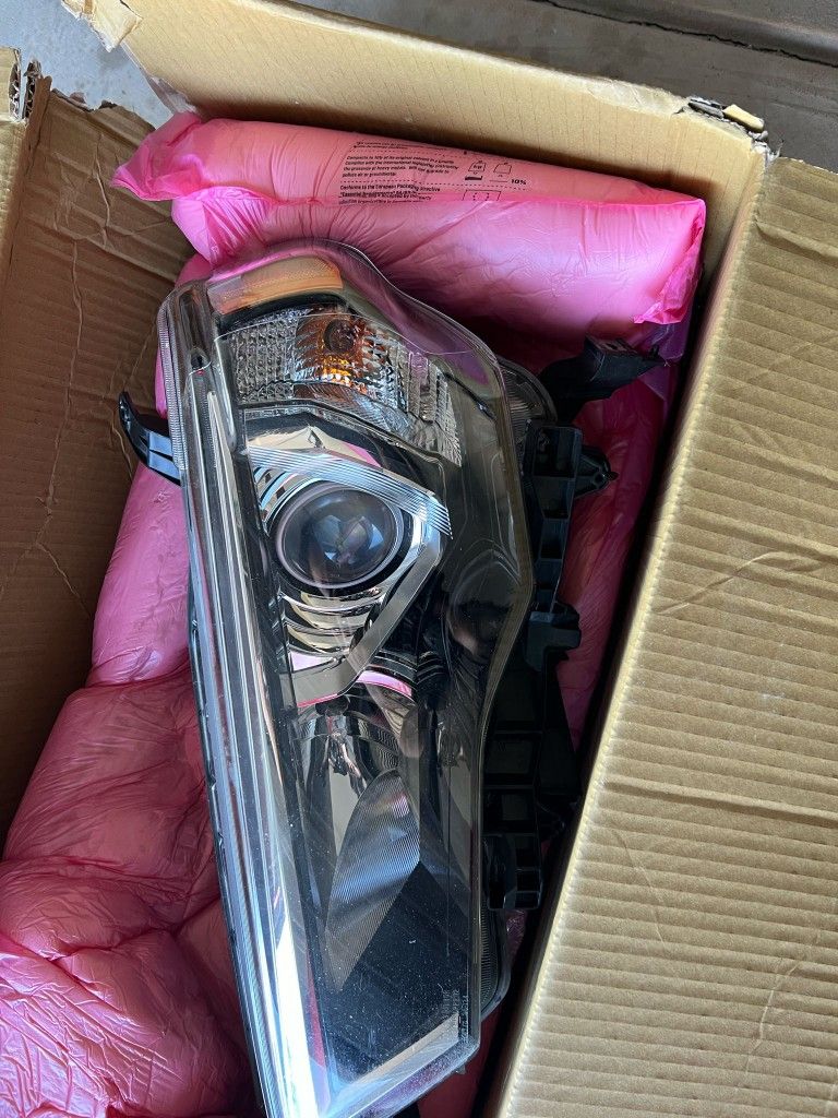 4runner Right Headlight