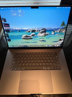 Mac book pro 16 inch m3 pro
