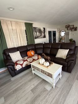 Sectional couch