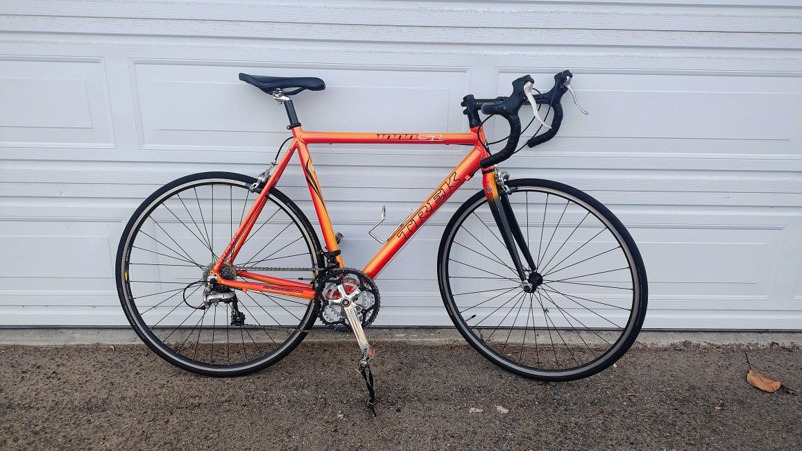 Trek 1000SL Bicycle Size 56cm
