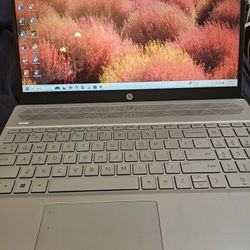HP Pavilion productivity and light gaming laptop. 8th Gen I7. Nvidia MX150 16gb Ram. [READ DESCRIPTION]