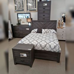 4PC King or Queen size Dark gray Bedroom set