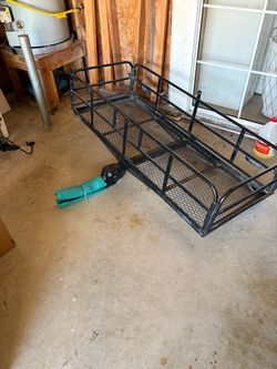 Small box trailer hitch