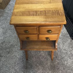 End/ Side Table
