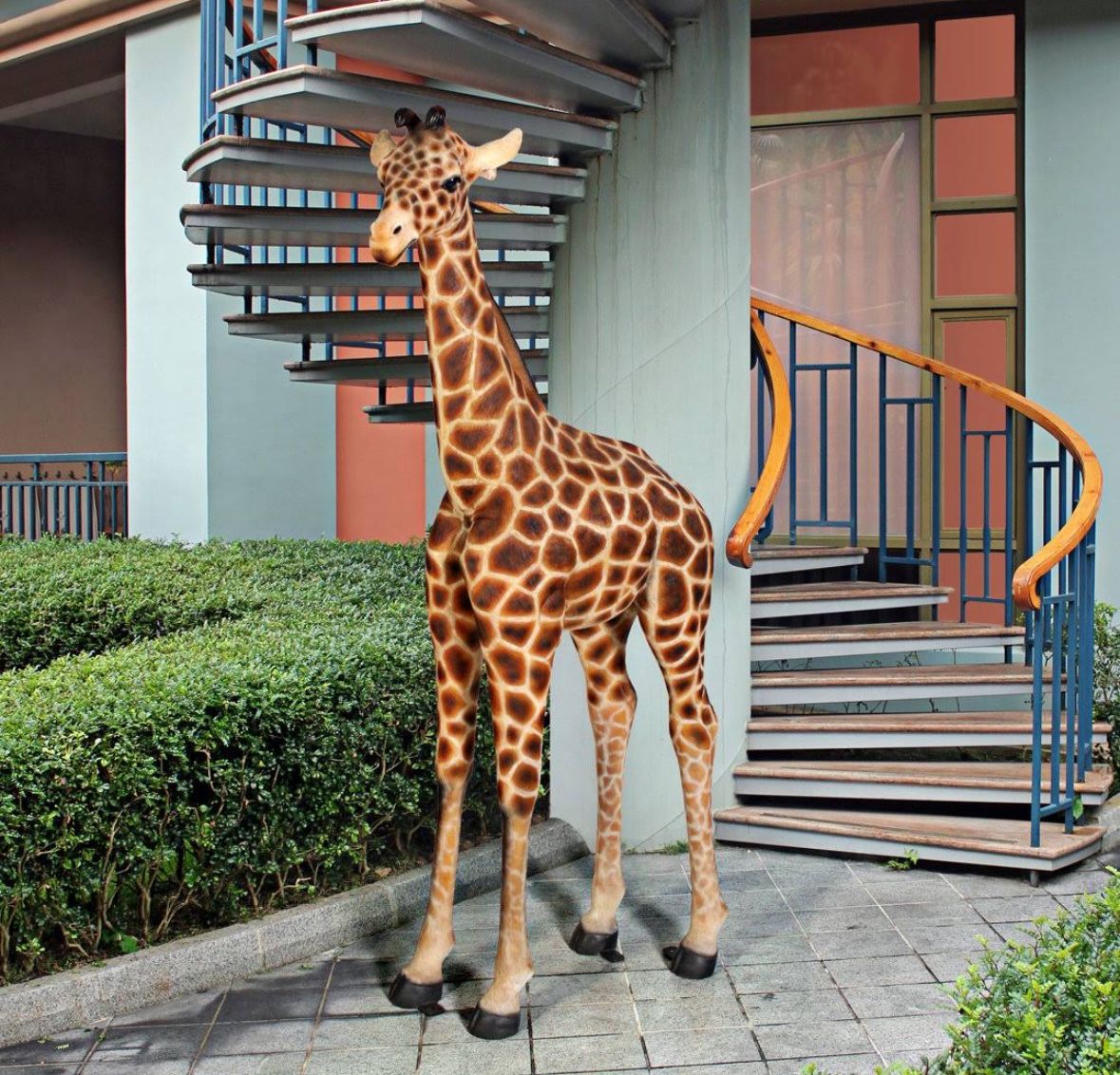 Giraffe Statue 