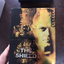 The Shield Season 1 DVD Box Set