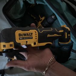 DEWALT XTREME 12V MAX* Brushless Cordless Oscillating