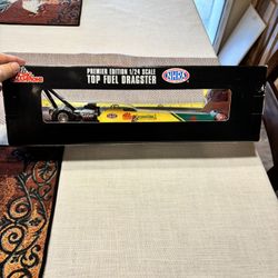 1996 Premier Edition NHRA GatorNationals Mac Tools 1:24 Scale Top Fuel Dragster 