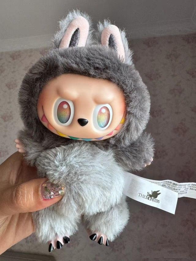 Bubble Mart LABUBU Energy Series - Hidden Model] Brand New Unopened Vinyl Plush Doll Pendant with Official Anti-counterfeiting Code and Package!