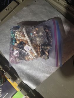 Mixed Costume Jewelry Lot