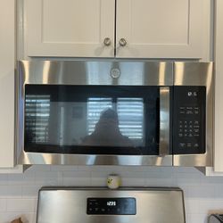 GE® 1.6 Cu. Ft. Over-the-Range Microwave Oven with Recirculating Venting  