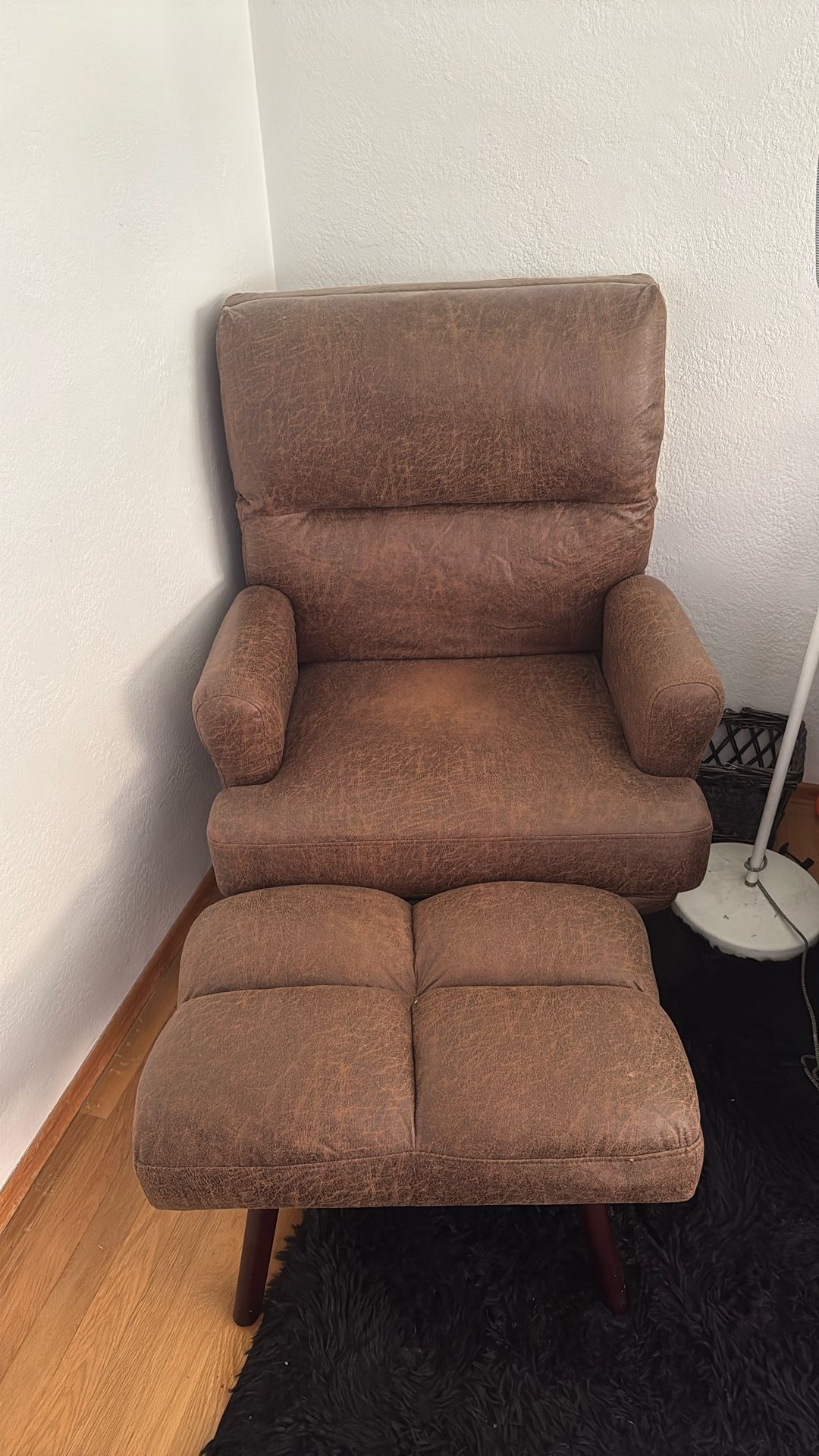 Lounge Chair