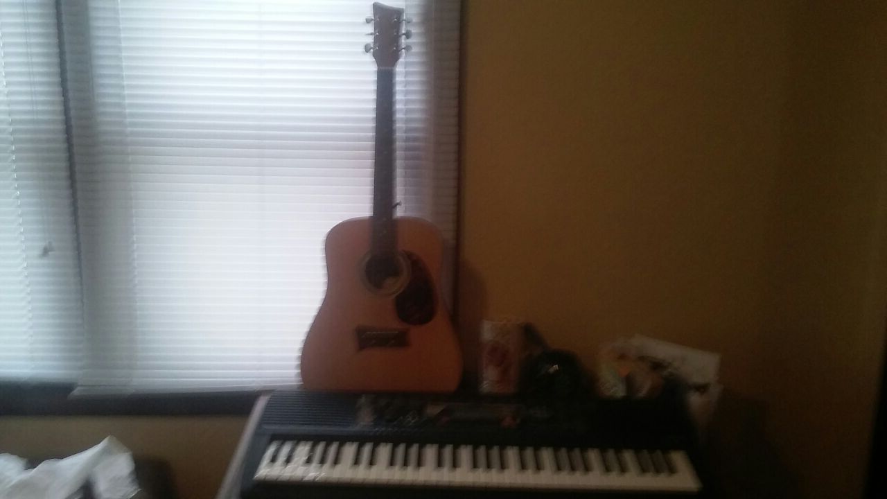 First act guitar & yamaha stereo sampling midi keyboard