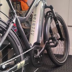 Aventon Level  E Bike