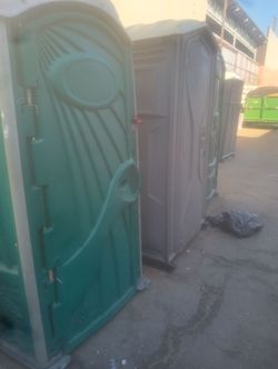 Portable restroom