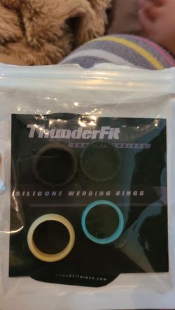 Silicone wedding bands