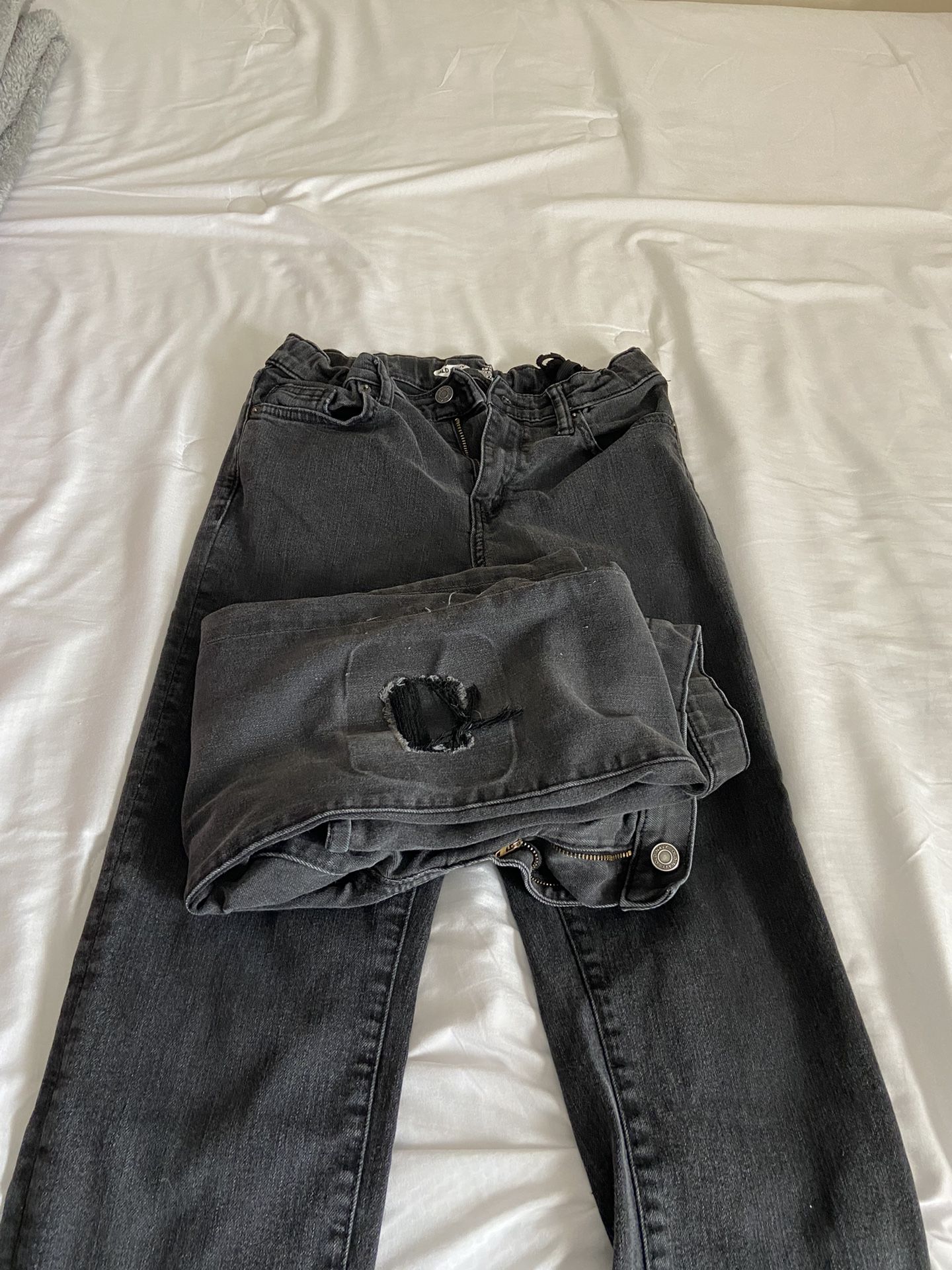 Old Navy Slim Jeans Black (size 12 And 14)