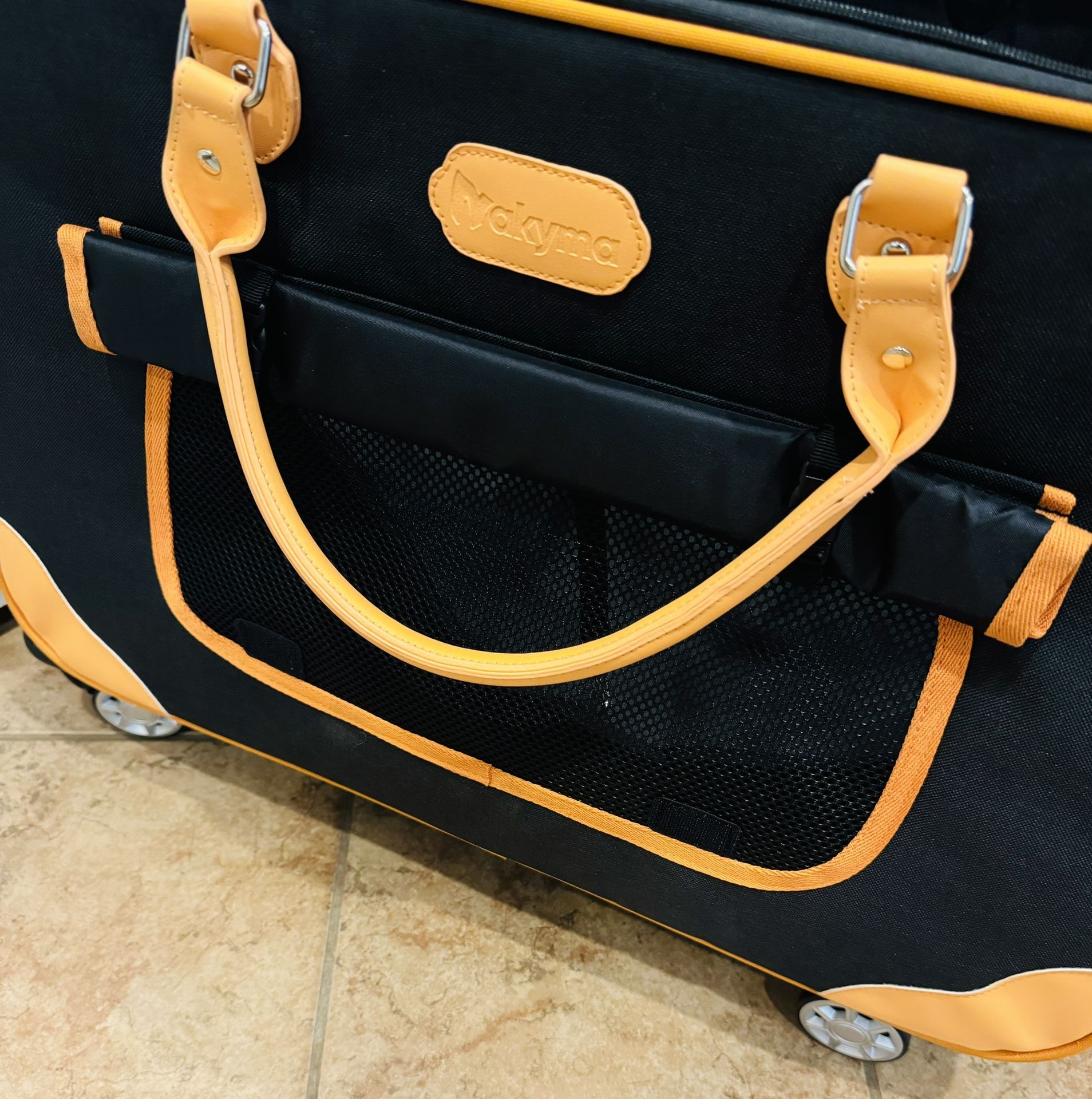 Large Rolling Pet Carrier for Cats / Dogs - NEW - $50 Firm - not for TSA -  Never Used 
