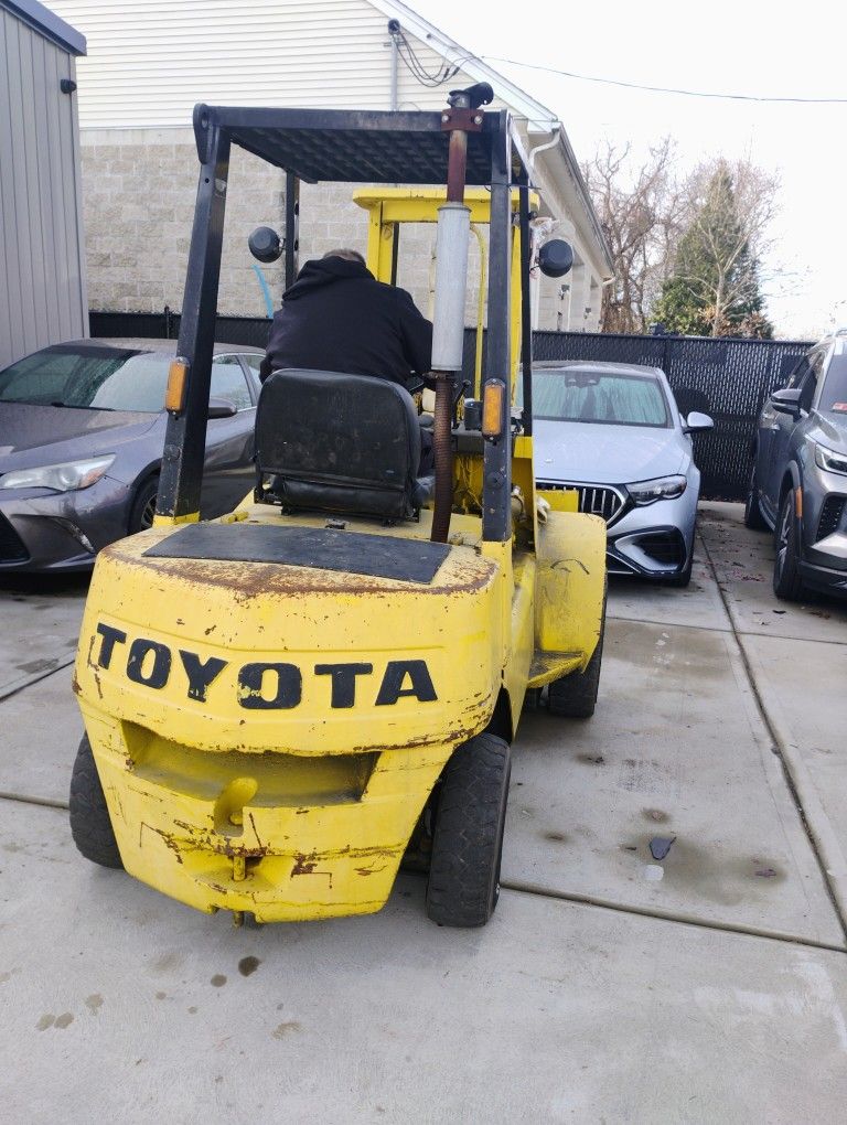 1974 Toyota Forklift