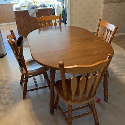 Kitchen Or Dining Table with 6 Chairs
