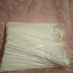 Lots Of Skinny Straws 