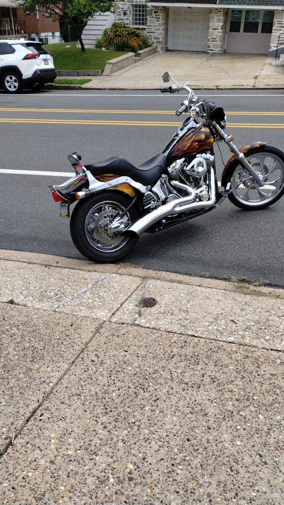 2002 Harley Davidson FXSTD
