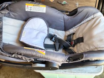 Baby trend Car seat W/Base
