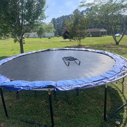 Trampoline 14 Foot