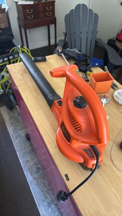Black & Decker leaf blower