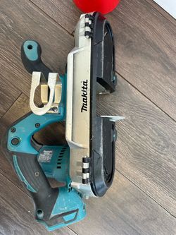 Makita XBP03 Cordless Portable Band Saw