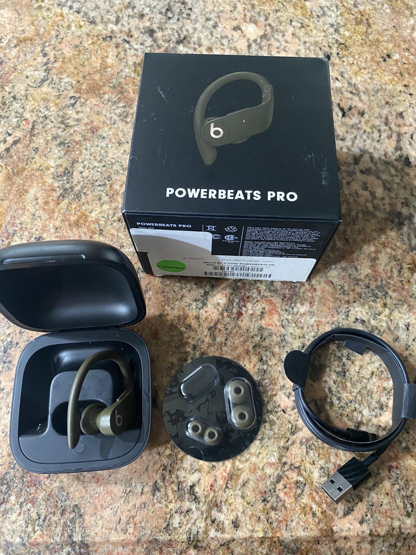 Powerbeats Pro, Missing Left Earbud