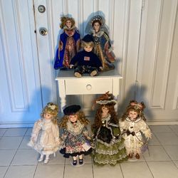 Porcelain doll vintage collection