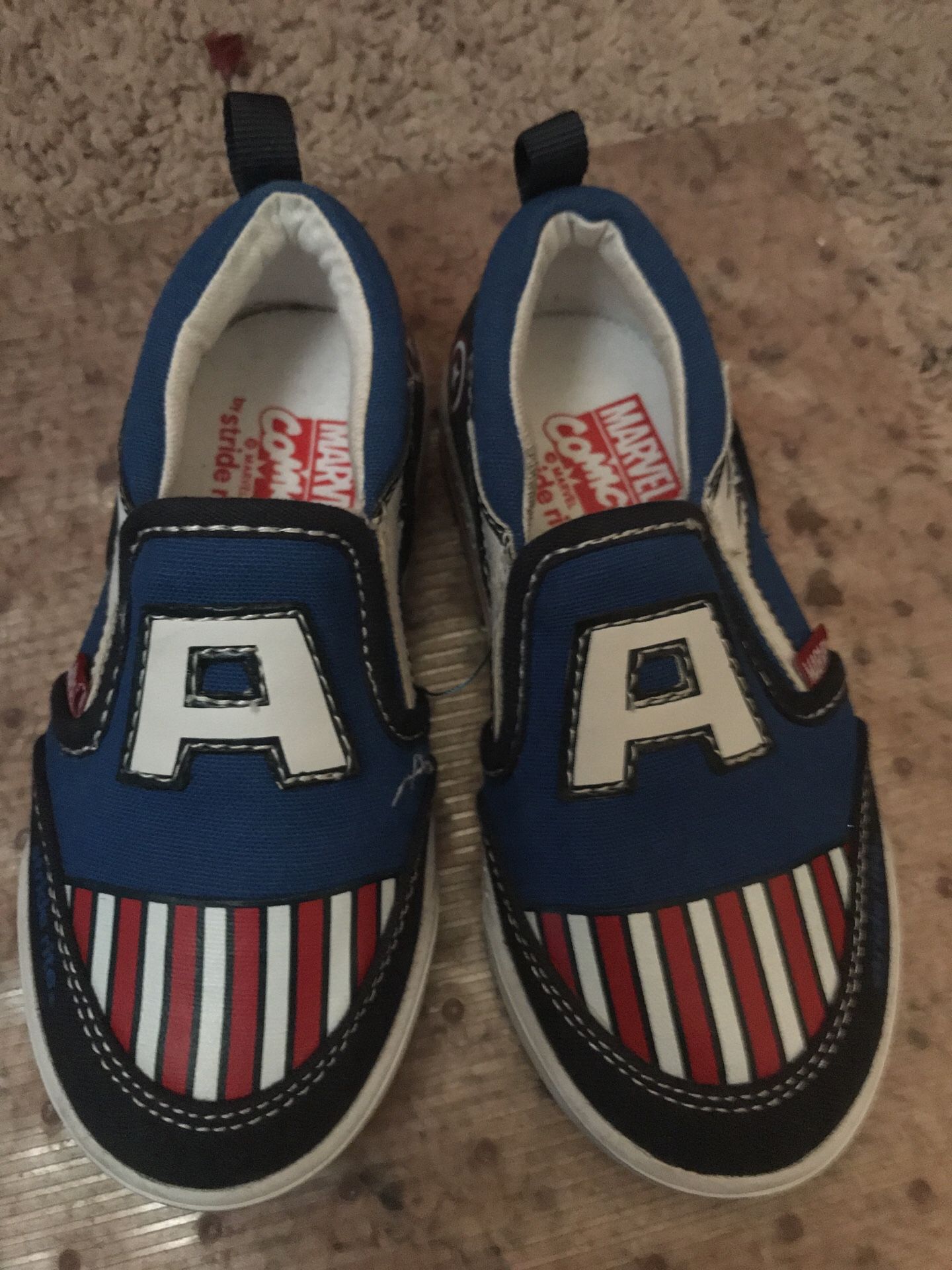 Size 8.5 kids toddler shoes